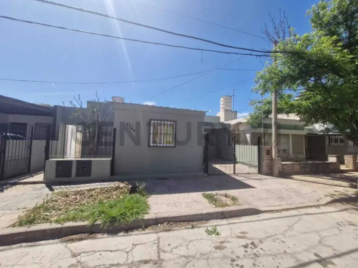 Casa de 3 dormitorios en Alta Córdoba, foto 1