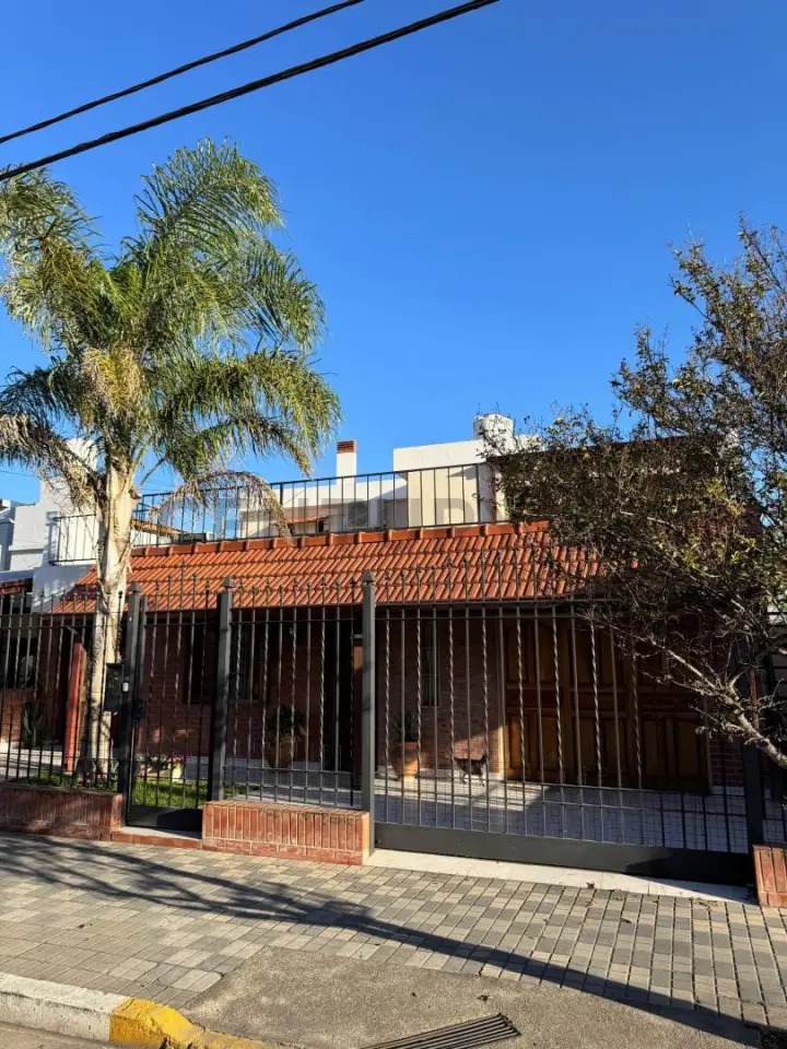 Casa de 3 dormitorios en Los Naranjos, foto 1