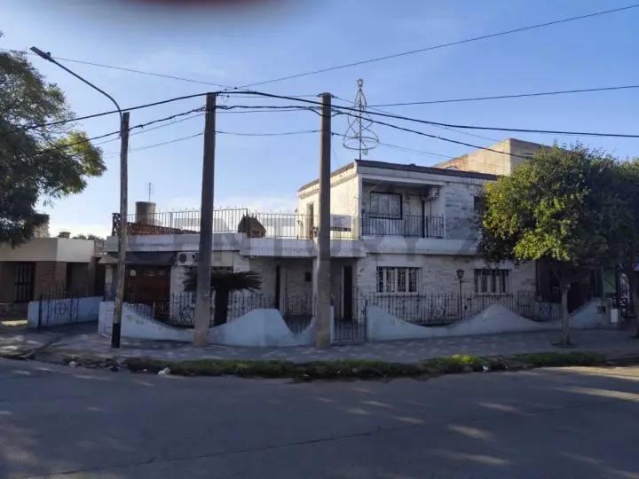 Casa de 5 dormitorios en Residencial América, foto 1