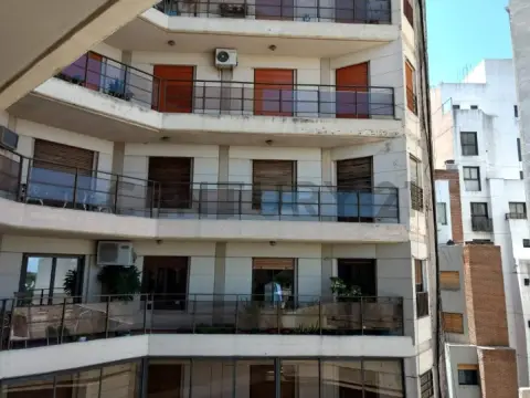 Departamento de 4 dormitorios en Nueva Córdoba